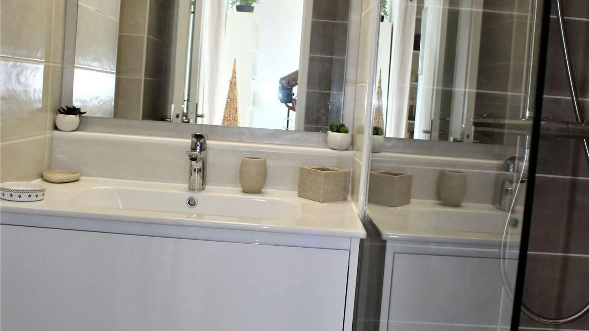Appartement Moderne 4 Pers Avec Clim Et Parking, Villeneuve-Loubet Plage - Fr-1-252A-36
