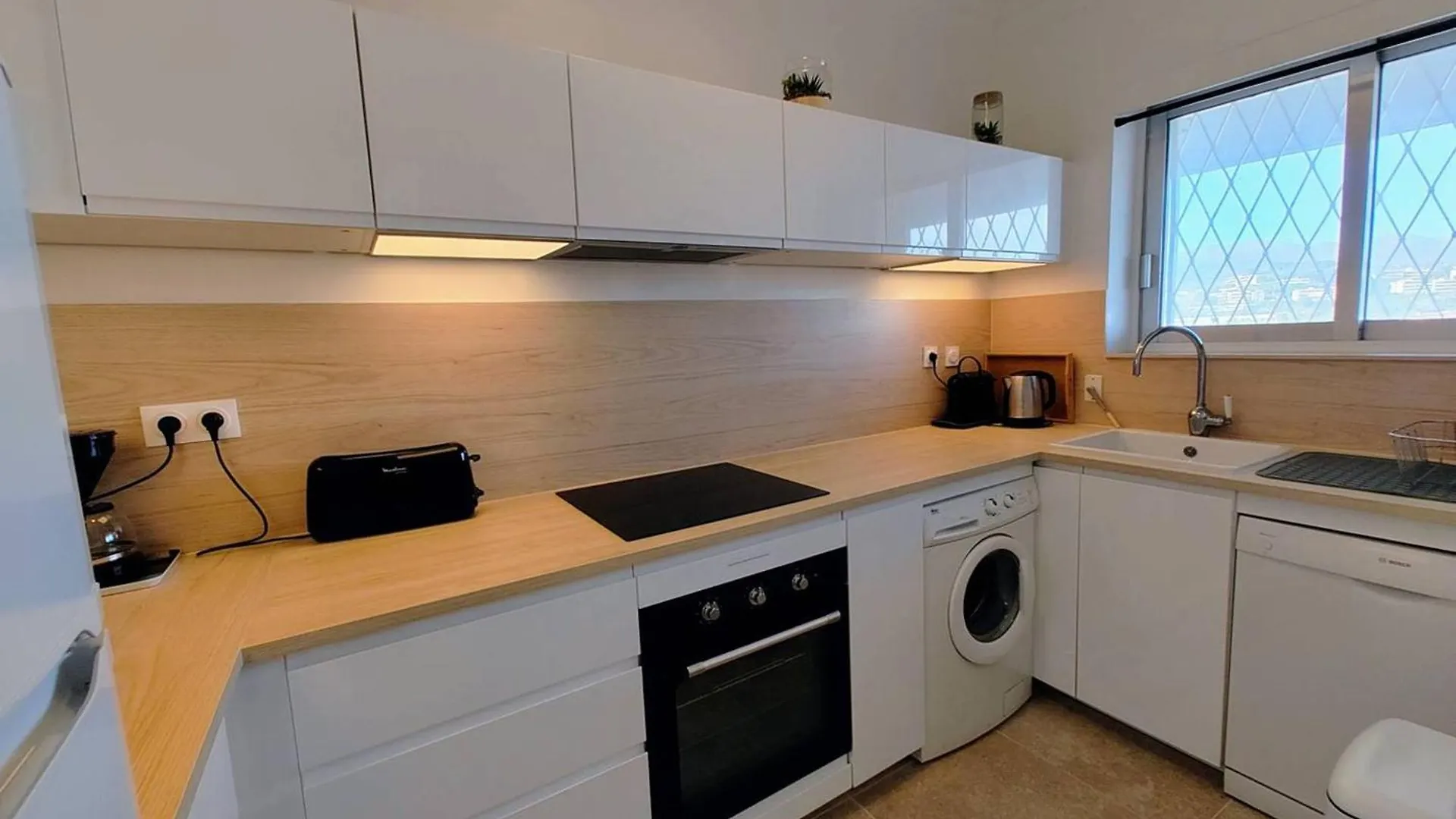 Appartement Moderne 4 Pers Avec Clim Et Parking, Villeneuve-Loubet Plage - Fr-1-252A-36 0*,  France